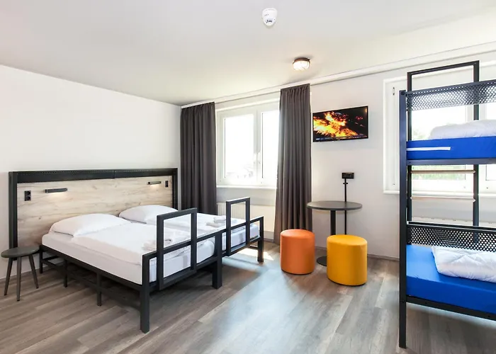 Hotel A&o Frankfurt Ostend 2*