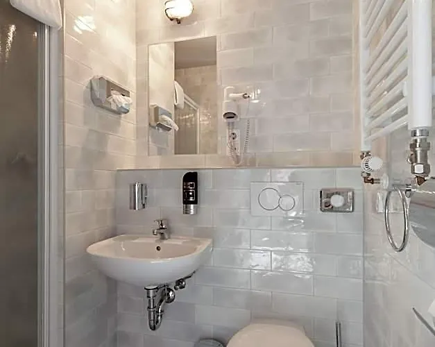 A&o Frankfurt Ostend Hotel 2*