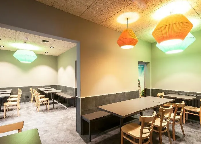 Hotel A&o Frankfurt Ostend 2*