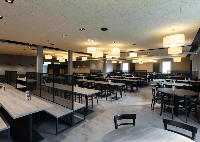 Hotel A&o Frankfurt Ostend 2*